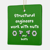 ナットを使用する セラミックオーナメント (左)