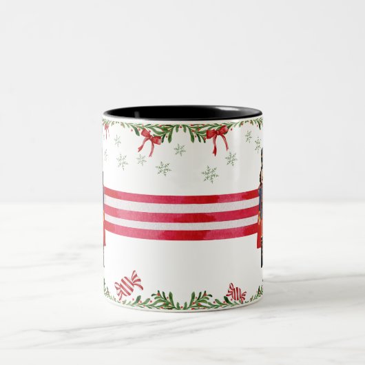 ナツクラッカーキャンディーケインリース&レッドボウホリデーマグ ツートーンマグカップ (中央)