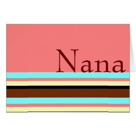 ナナのクリーム色の茶色がかった鋼色のピンク