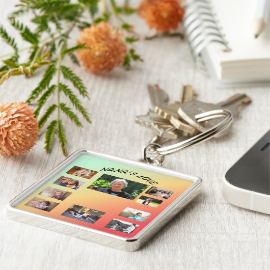 ナナのポートレート10枚の写真グリーン、オレンジ、イエロー キーホルダー (側面)