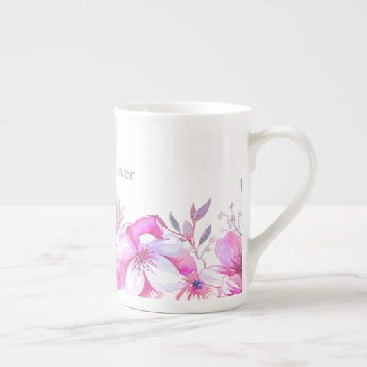 ナナエ最高のヴァピンクと紫の花 ボーンチャイナマグカップ (右)