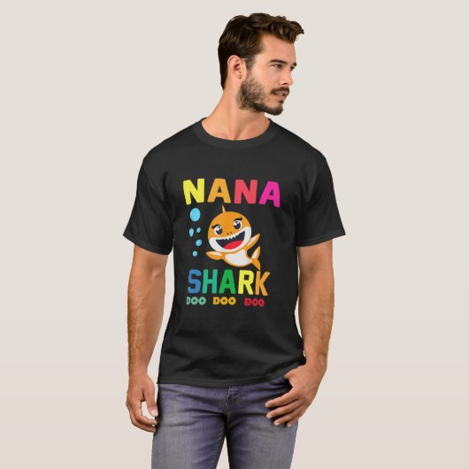 ナナシャークシャークシャツナナシャークラバーファミリー母 Tシャツ (正面フル)