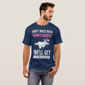 ナニーサウルス 保育士 ギフト 男の子 Tシャツ (正面フル)