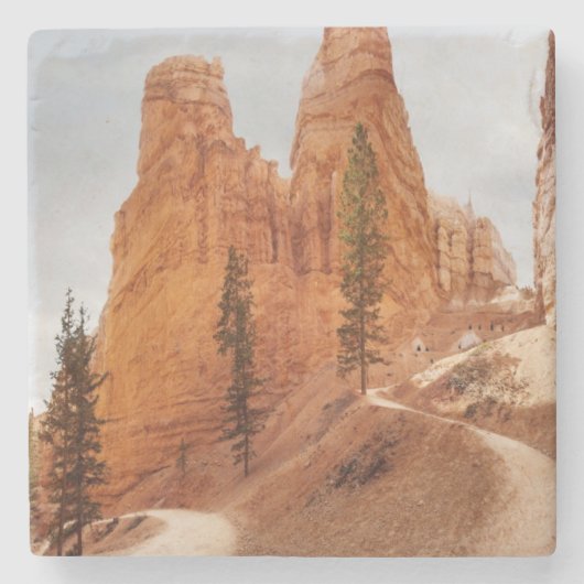 ナバホー人のループ道、ブライス渓谷 ストーンコースター (正面)