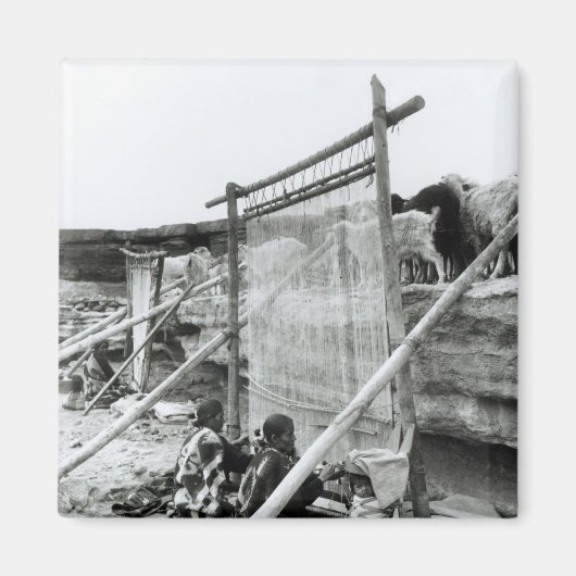 ナバホ・ウェバー， c.1914 マグネット (正面)