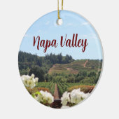 ナパバレー、カリフォルニアのブドウ畑と花 セラミックオーナメント (左)