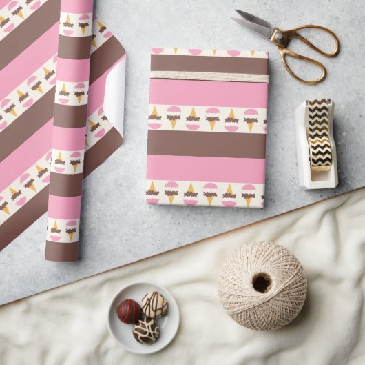 ナポリタンアイスクリームストライプのパターン ラッピングペーパー (クラフト)