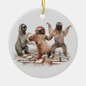 ナマケモノおもしろい踊りかわいい動物愛好家 セラミックオーナメント (正面)
