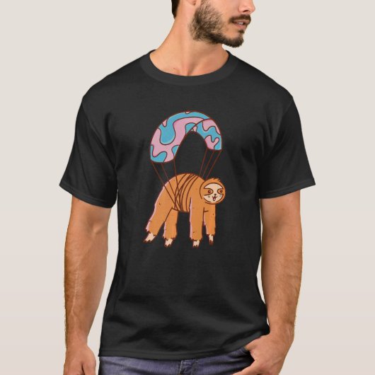 ナマケモノかわいいパラシュート子どもナマケモノ Tシャツ (正面)