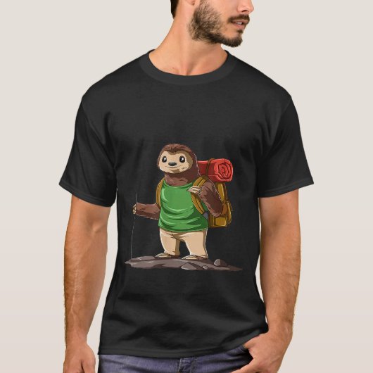ナマケモノのハイカーのユーモア ハイキングとキャンプ Tシャツ (正面)