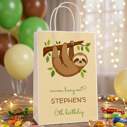 ナマケモノの子供の誕生日をお祝いしよう ミディアムペーパーバッグ