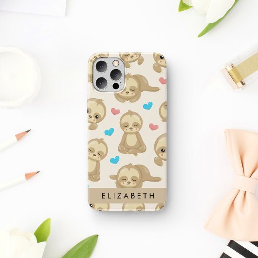ナマケモノの柄、かわいいナマケモノ、ハート、あなたの名前 iPhone 16ケース
