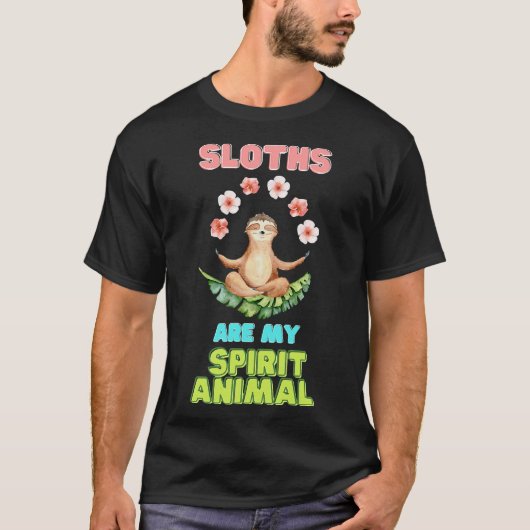ナマケモノは私の霊獣ボホおもしろいーだ Tシャツ (正面)