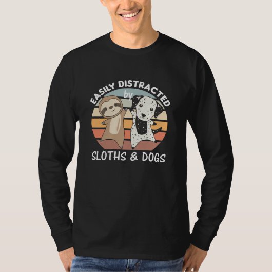ナマケモノや犬に気を取られる Tシャツ (正面)
