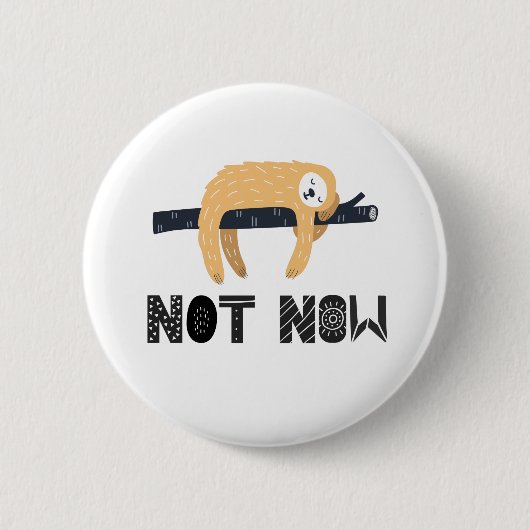 ナマケモノを気にしない 缶バッジ (正面)