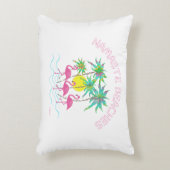 ナマステは禅のヨガの熱帯おもしろいのグラフィックを浜に引き上げます アクセントクッション (正面(垂直))