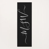 ナマステイニシャルパーソナライズされた白黒 ヨガマット (裏面)