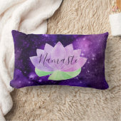 ナマステコズミックパープルロータスフラワーシック ランバークッション (ブランケット)