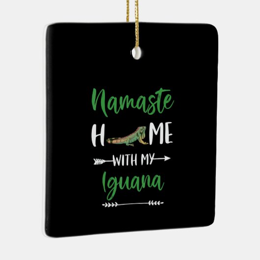 ナマステホームとイグアナおもしろいイグアナとヨガ セラミックオーナメント (右)