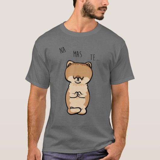 ナマステポメラニア犬 Tシャツ (正面)