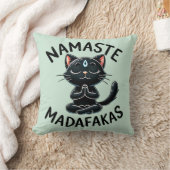 「ナマステマダファカス」のおもしろい猫好き クッション (ブランケット)