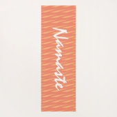 ナマステ引用文サケ及びサンゴ模様フィットネス ヨガマット (裏面)