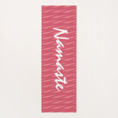 ナマステ引用文ピンクとピンクコーラルパターンフィットネス ヨガマット (裏面)