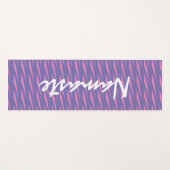 ナマステ引用文瞑想パープルピンクパターン ヨガマット (正面(横))