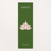 ナマステ·ヨガ·ウーマンがグラフィック·グリーンをポーズ ヨガマット (正面)