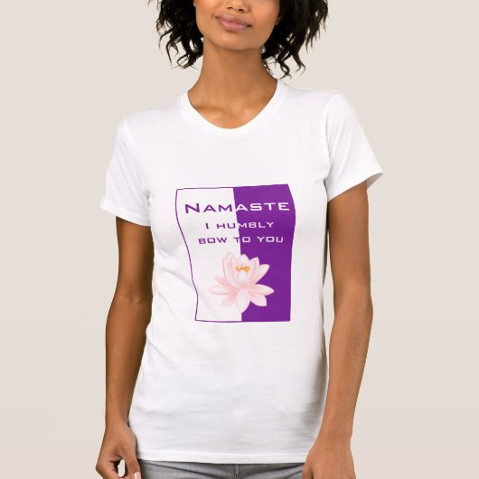 ナマステ – 私は謙虚に貴方にお辞儀する（紫） Tシャツ (正面)