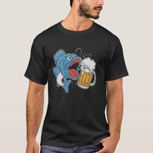 ナマズ釣り ナマズとビールがあればそれでいい Tシャツ (正面)