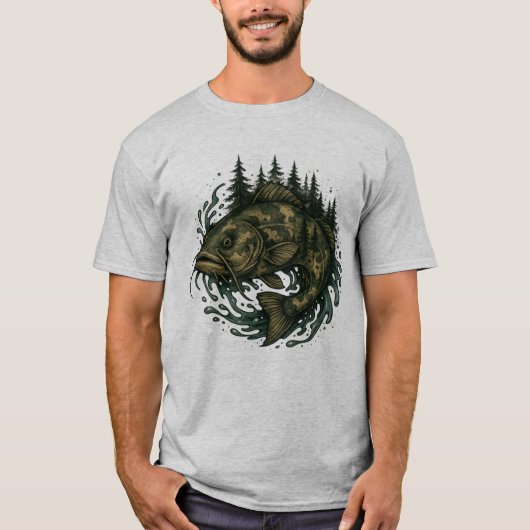 ナマズ 湖釣り 山 フィッシャーマン フィッシュ  Tシャツ (正面)
