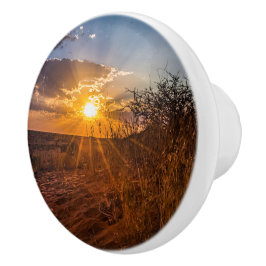 ナミビアのカラハリ砂漠に沈む夕日 セラミックノブ