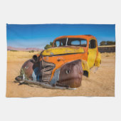 ナミビアのソリティアにある古い廃車 キッチンタオル (横)