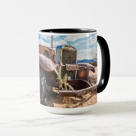 ナミビアのソリティアにある古くて捨てられた#3車 マグカップ (正面右)