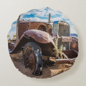 ナミビアのソリティアにある古くて捨てられた#3車 ラウンドクッション (裏面)