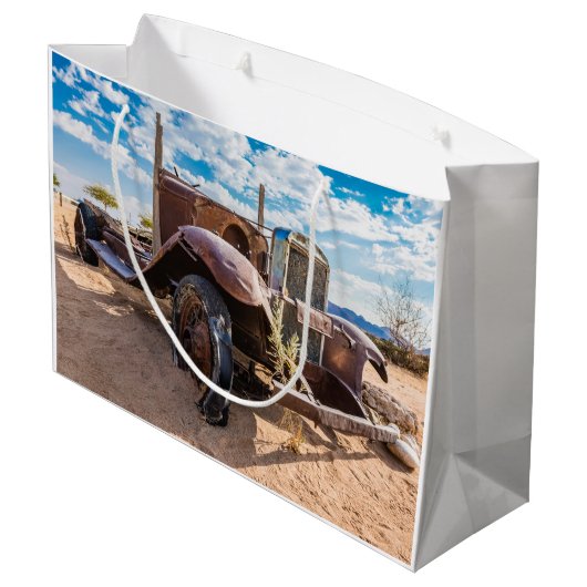 ナミビアのソリティアにある古くて捨てられた#3車 ラージペーパーバッグ (裏面アングル)