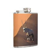 ナミビアの端にあるオリックス フラスク (右)