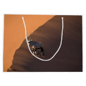 ナミビアの端にあるオリックス ラージペーパーバッグ (裏面)