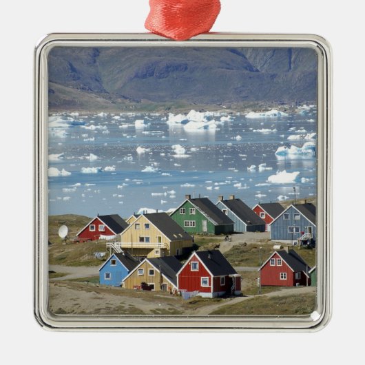 ナルサカラフルクという町の建築 メタルオーナメント (正面)