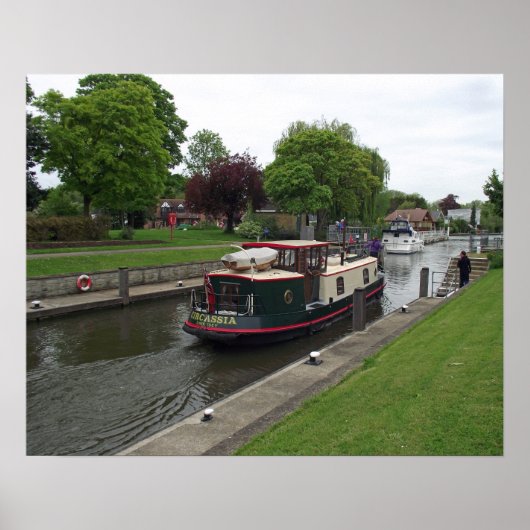 ナローボートオンザリバーThames at Chertsey Lock ポスター (正面)