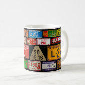 ナンバープレートのコレクターのマグ3 コーヒーマグカップ (正面右)