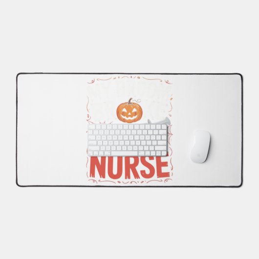ナースおかしなハロウィーン看護エッセンシャルシャツ_1 デスクマット (キーボード&マウス)