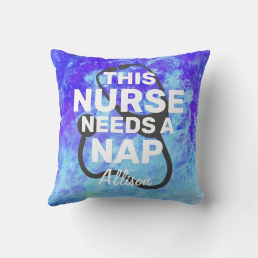 ナースが必要昼寝おもしろい引用文モノグラム クッション (裏面)