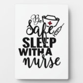 ナースで安全に眠る – おもしろいナース フォトプラーク (正面)
