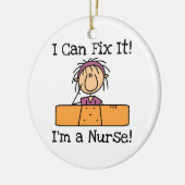 ナースでTシャツとギフトを直せる セラミックオーナメント (左)