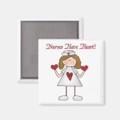 ナースにはハートTシャツとギフトがある マグネット (正面/裏面)