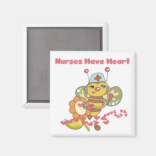 ナースにはハートTシャツとギフトがある マグネット (正面/裏面)