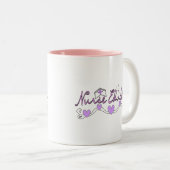 ナースの教育者のピンクのハートのデザイン ツートーンマグカップ (正面右)