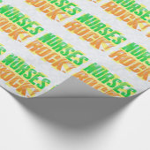 ナースの石の、オレンジまたは緑のおもしろいのナース ラッピングペーパー (角)